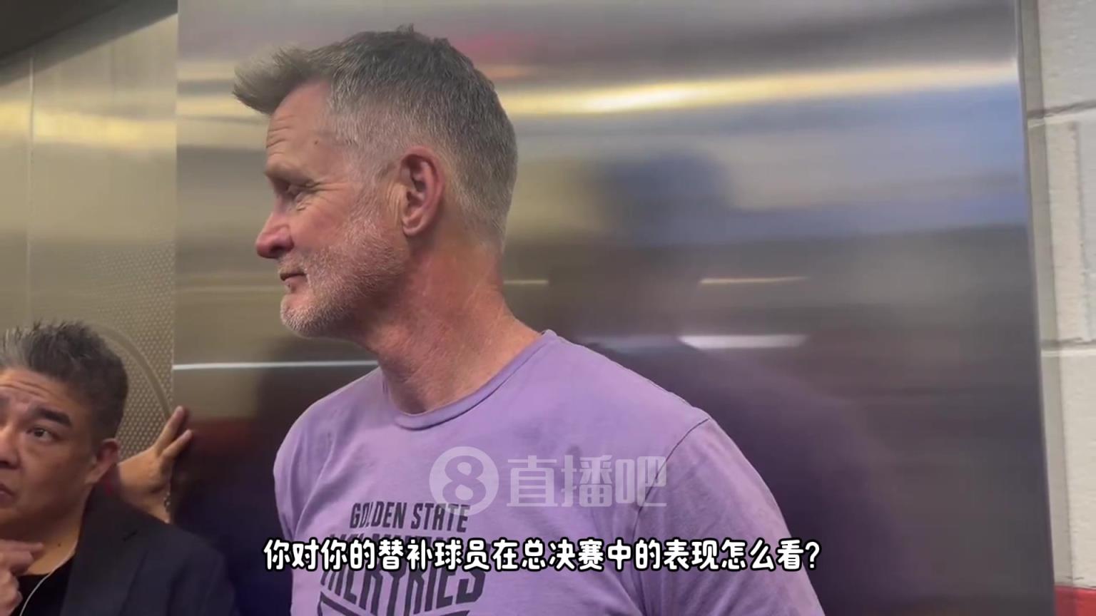 記者：你們替補在總決賽有競爭力嗎？科爾：先別說總決賽，我們想進季后賽